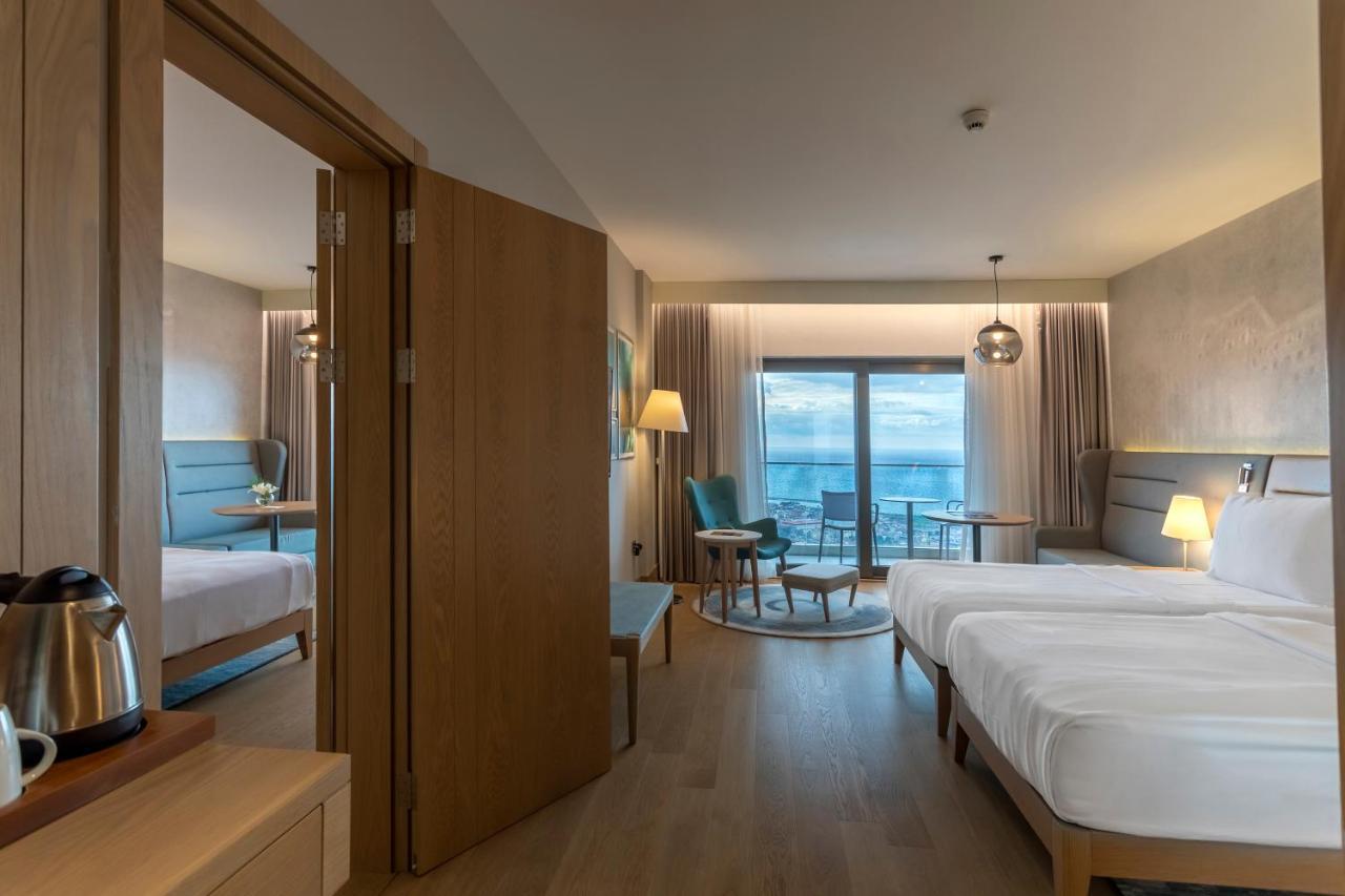 เรดิสัน บลู โฮเต็ล ทรับซอน Hotel ภายนอก รูปภาพ Family room