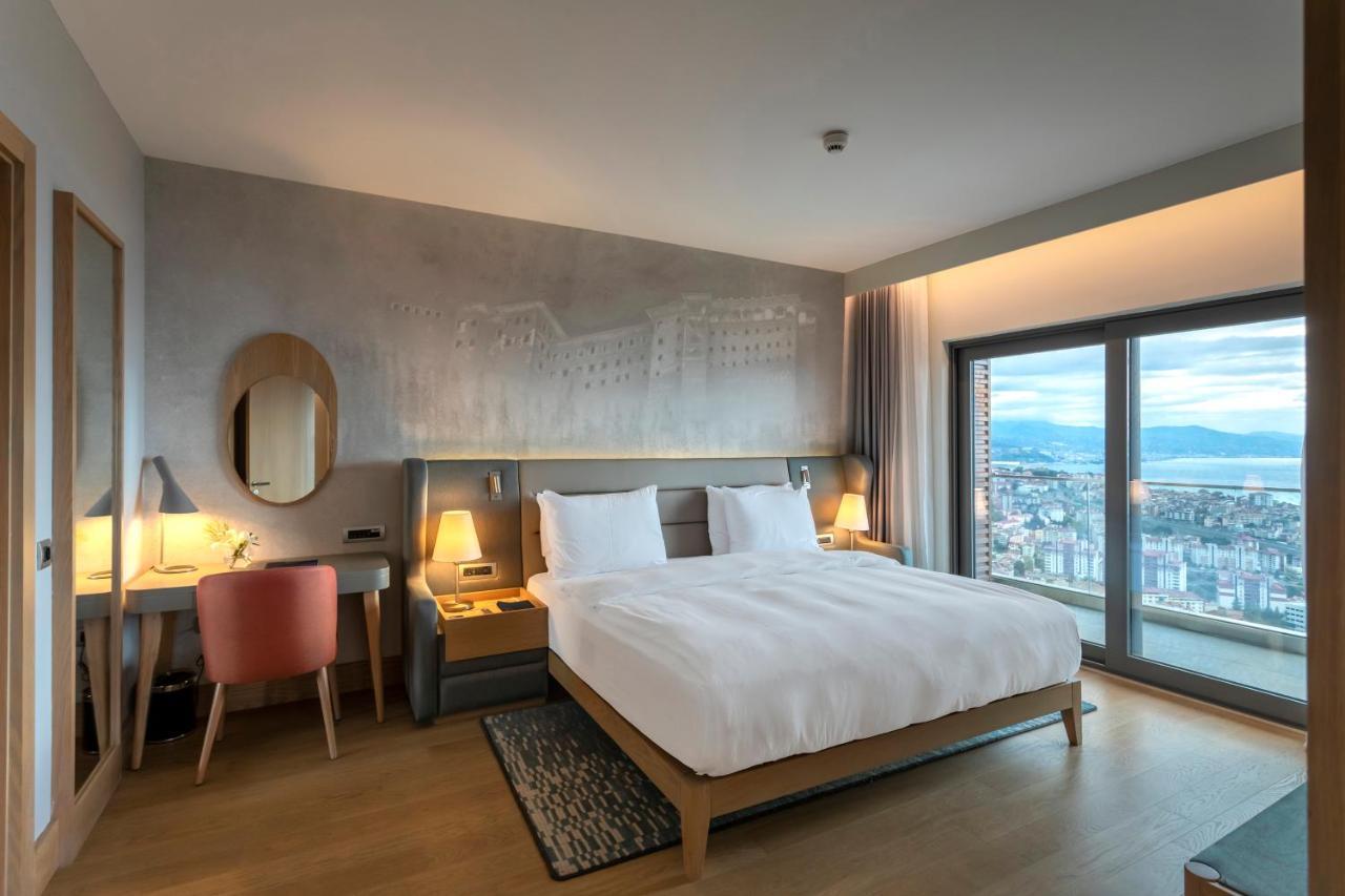 เรดิสัน บลู โฮเต็ล ทรับซอน Hotel ภายนอก รูปภาพ