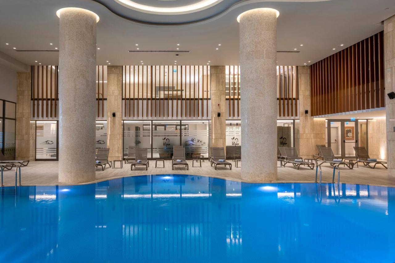 เรดิสัน บลู โฮเต็ล ทรับซอน Hotel ภายนอก รูปภาพ The Spa at The Westin Athens