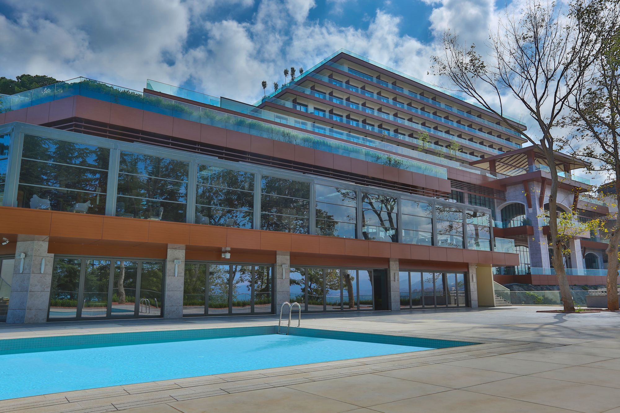 เรดิสัน บลู โฮเต็ล ทรับซอน Hotel ภายนอก รูปภาพ